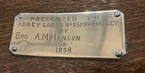 Chair 1898 presentation plaque - Bro A M Hanson
