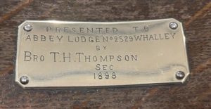 Chair 1898 presentation plaque - Bro T H Thompson